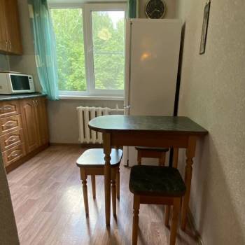 Сдается Многокомнатная квартира, 60 м²