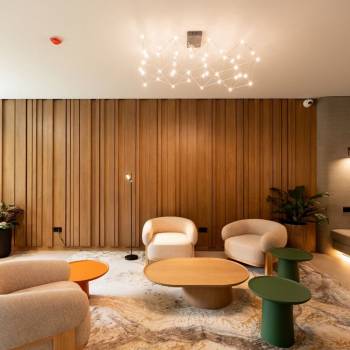 Продается 1-комнатная квартира, 58 м²
