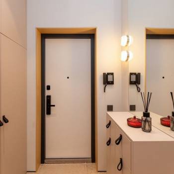 Продается 1-комнатная квартира, 58 м²