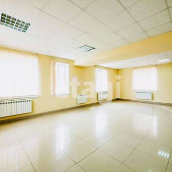 Сдается Нежилое помещение, 230 м²