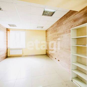 Сдается Нежилое помещение, 230 м²
