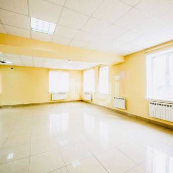 Сдается Нежилое помещение, 230 м²