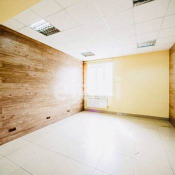 Сдается Нежилое помещение, 230 м²