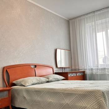 Сдается Многокомнатная квартира, 100 м²