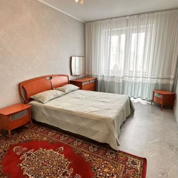Сдается Многокомнатная квартира, 100 м²