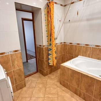Сдается Многокомнатная квартира, 100 м²