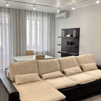 Сдается Многокомнатная квартира, 100 м²