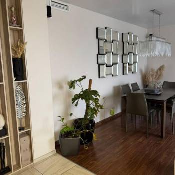 Продается Многокомнатная квартира, 146,9 м²