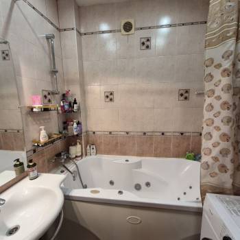 Продается 2-х комнатная квартира, 60 м²