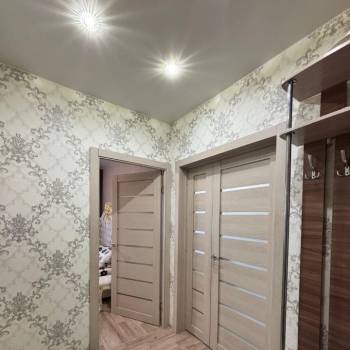 Продается 1-комнатная квартира, 37 м²