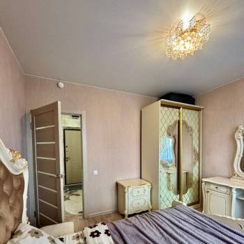 Продается 1-комнатная квартира, 37 м²
