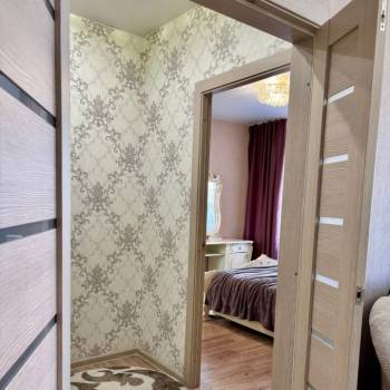 Продается 1-комнатная квартира, 37 м²