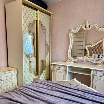 Продается 1-комнатная квартира, 37 м²