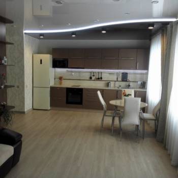 Сдается 2-х комнатная квартира, 65 м²
