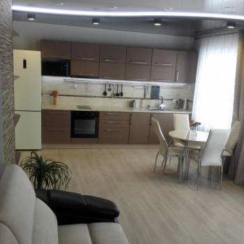 Сдается 2-х комнатная квартира, 65 м²