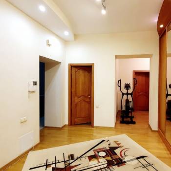 Сдается Многокомнатная квартира, 132 м²