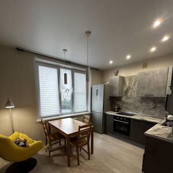 Сдается 1-комнатная квартира, 40 м²