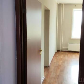 Продается 1-комнатная квартира, 37 м²