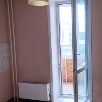 Продается 1-комнатная квартира, 37 м²