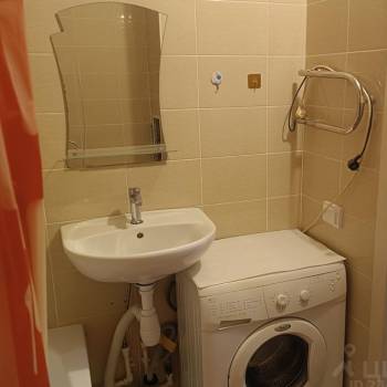 Сдается 1-комнатная квартира, 32 м²