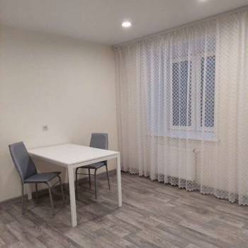 Сдается 1-комнатная квартира, 40,2 м²