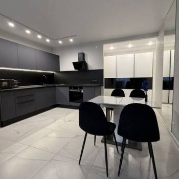 Сдается Многокомнатная квартира, 90 м²