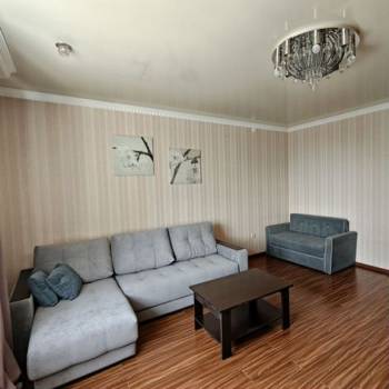 Сдается 1-комнатная квартира, 52 м²