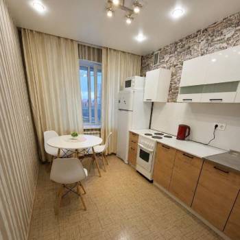Сдается 1-комнатная квартира, 37 м²