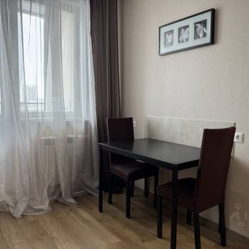 Продается 1-комнатная квартира, 38 м²