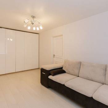 Продается 2-х комнатная квартира, 63 м²