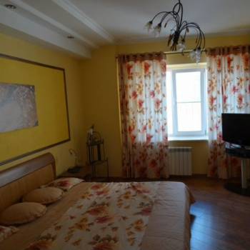 Сдается Многокомнатная квартира, 90 м²