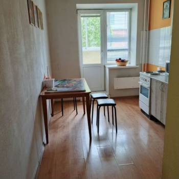 Сдается 1-комнатная квартира, 38 м²
