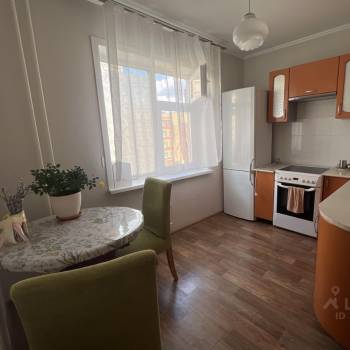 Сдается 1-комнатная квартира, 40 м²
