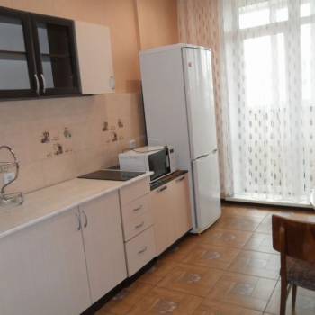 Сдается 1-комнатная квартира, 42 м²
