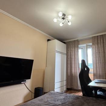Продается 1-комнатная квартира, 32 м²