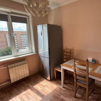 Продается 1-комнатная квартира, 32 м²