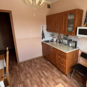 Продается 1-комнатная квартира, 32 м²