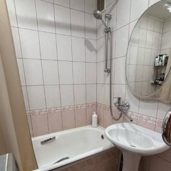 Продается 1-комнатная квартира, 32 м²