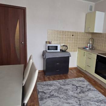 Сдается 2-х комнатная квартира, 57 м²