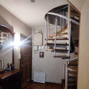 Продается 3-х комнатная квартира, 130 м²