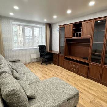 Сдается 1-комнатная квартира, 40 м²