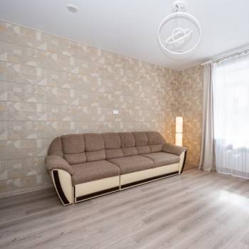 Продается Многокомнатная квартира, 85,6 м²