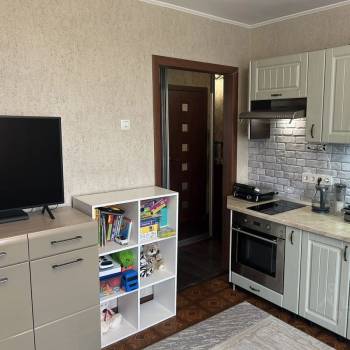Продается 1-комнатная квартира, 32 м²