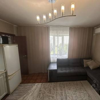 Продается 1-комнатная квартира, 32 м²