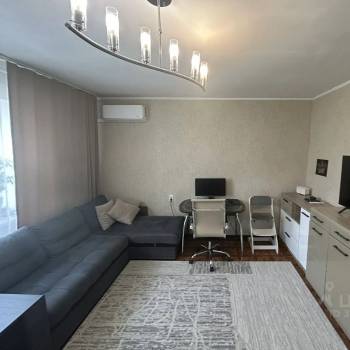 Продается 1-комнатная квартира, 32 м²