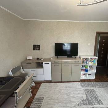 Продается 1-комнатная квартира, 32 м²