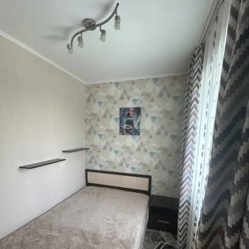 Продается 1-комнатная квартира, 32 м²