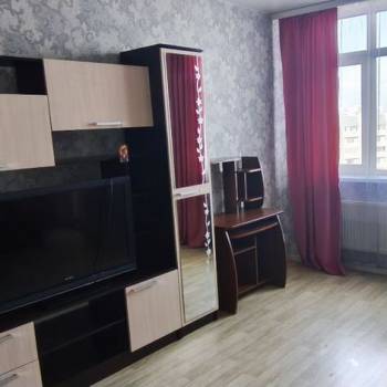Сдается 1-комнатная квартира, 42 м²