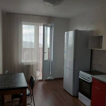 Сдается 1-комнатная квартира, 39 м²