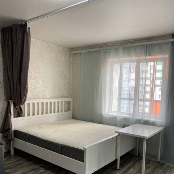 Сдается 1-комнатная квартира, 42 м²